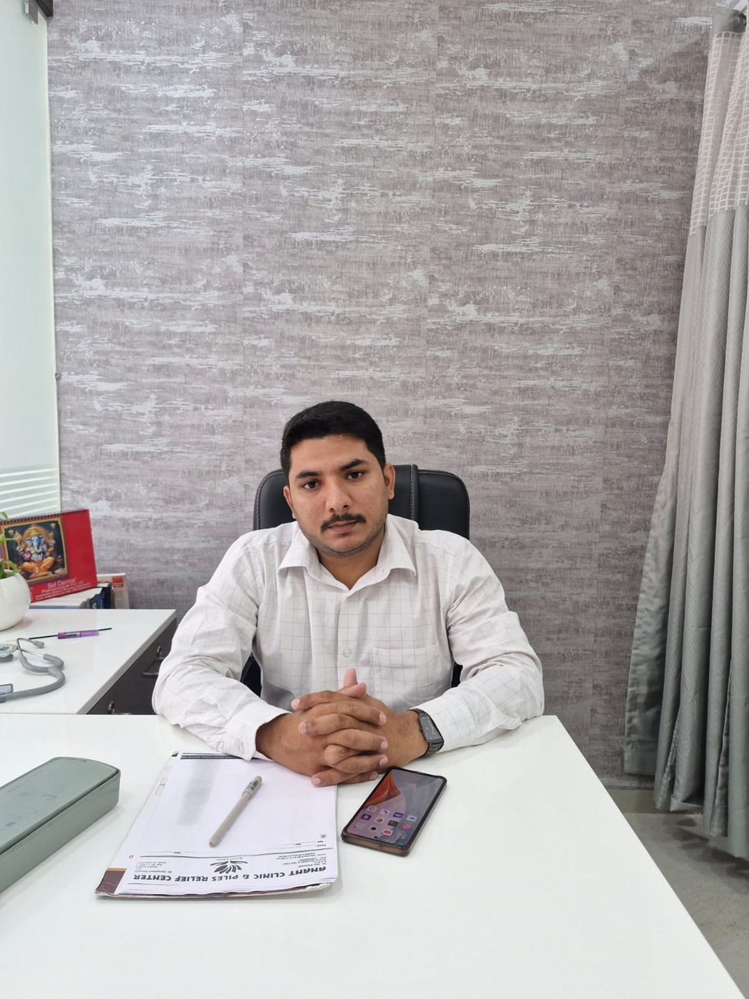 Dr. Om Dwivedi